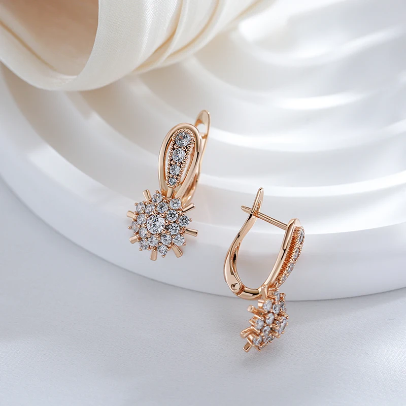 Zircon Flower English Earrings - Image 4