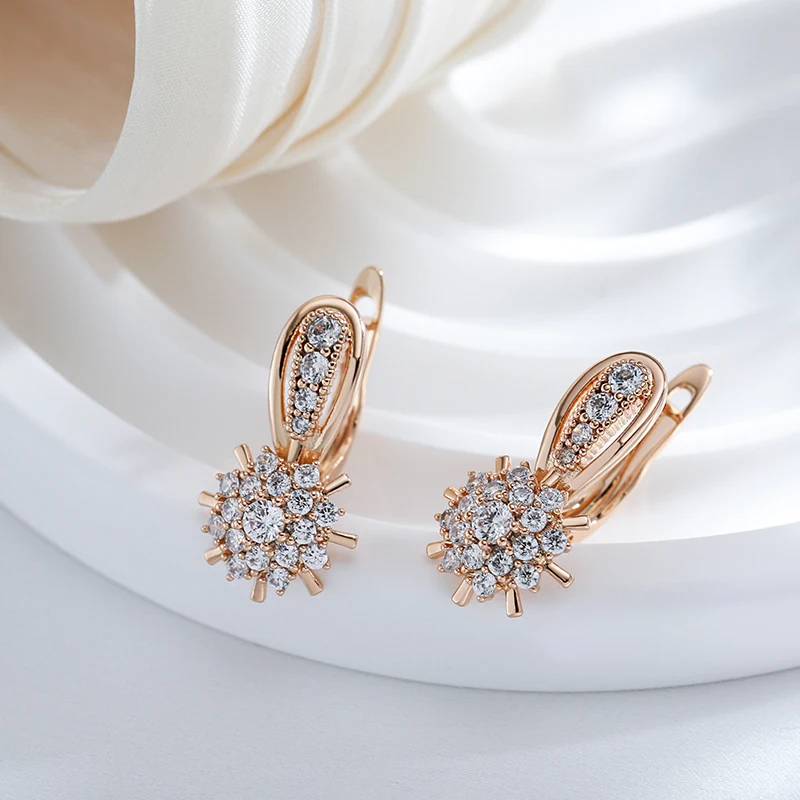 Zircon Flower English Earrings - Image 3